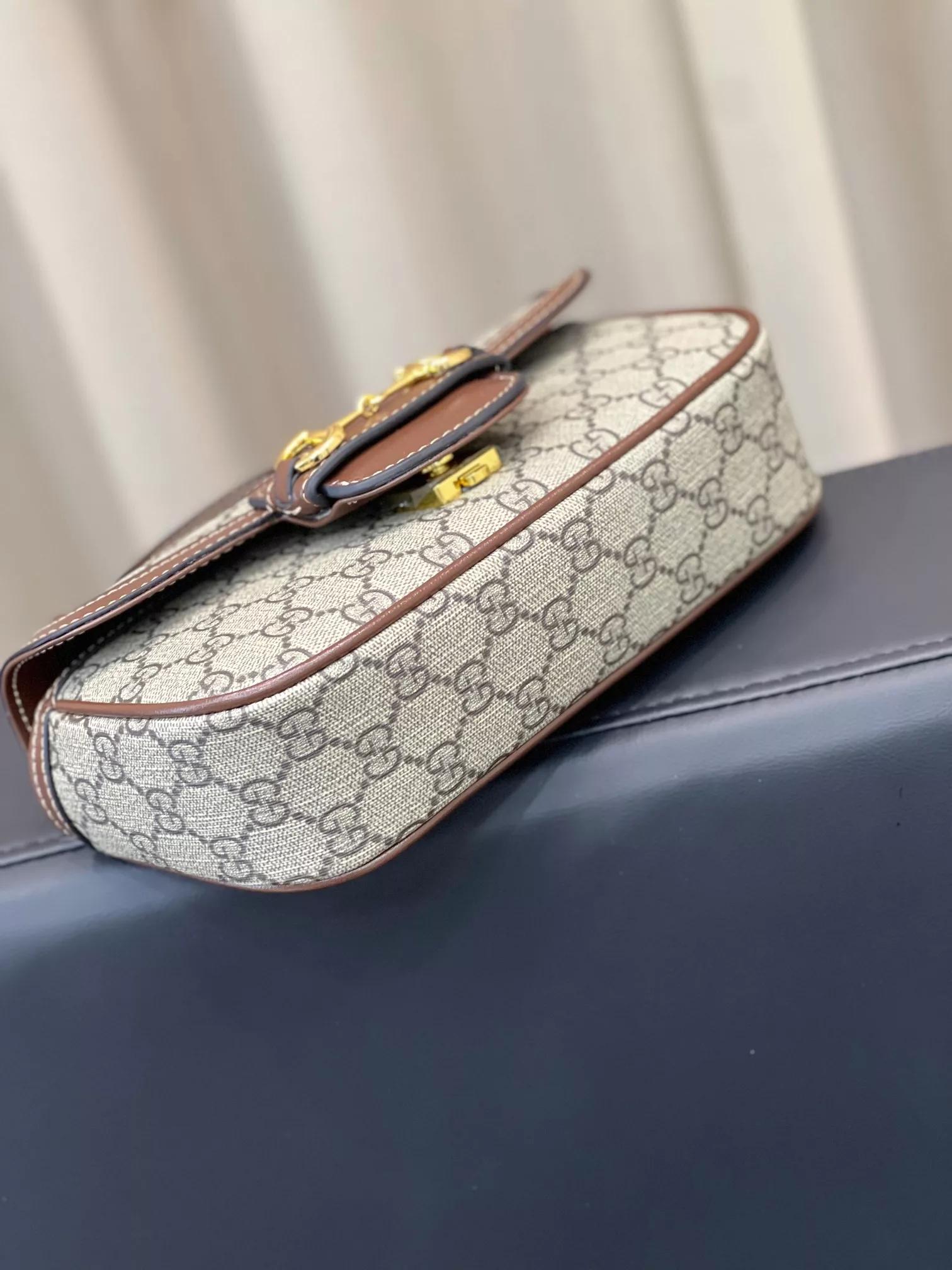 Gucci AAA Quality Messenger Bags For Women WellDesigned 5538