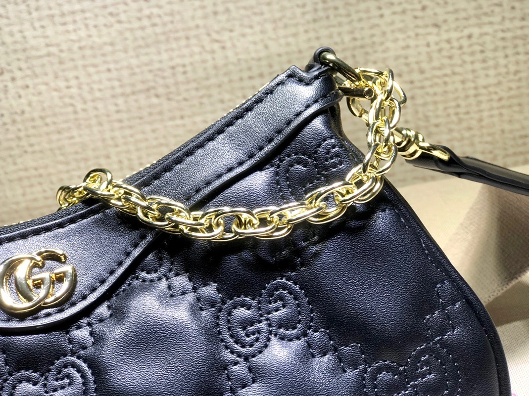 Gucci AAA Quality Messenger Bags For Women WellDesigned 711