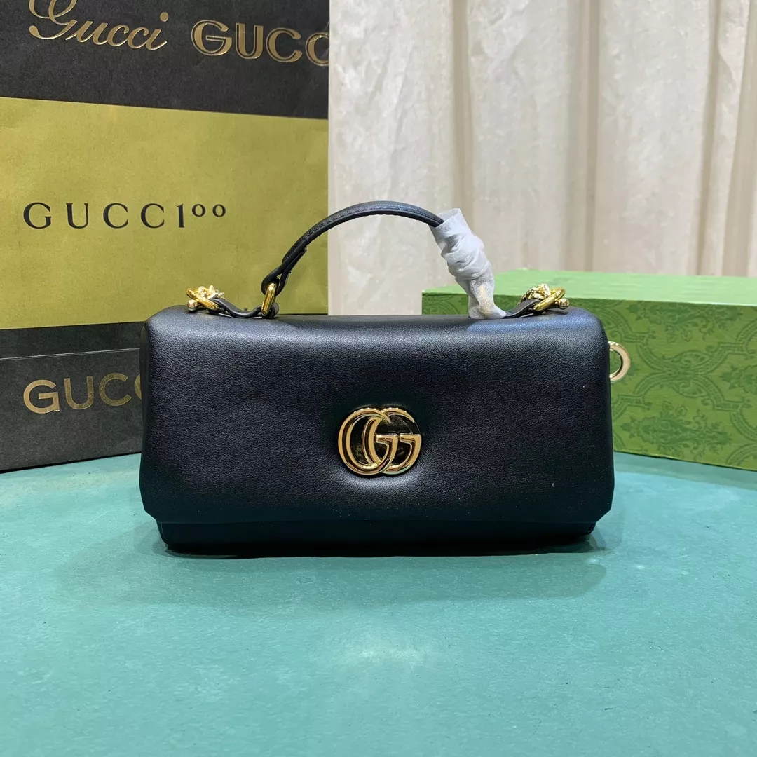 Gucci AAA Quality Messenger Bags For Women WellDesigned 7634