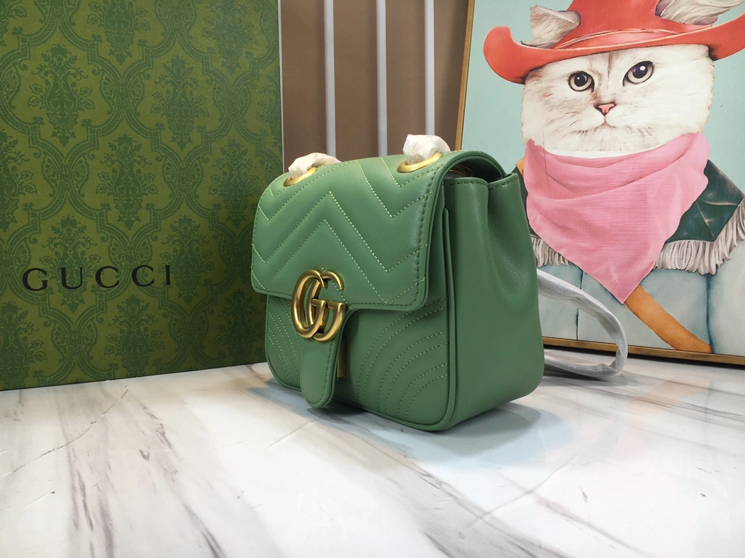 Gucci AAA Quality Messenger Bags For Women WellDesigned 8553