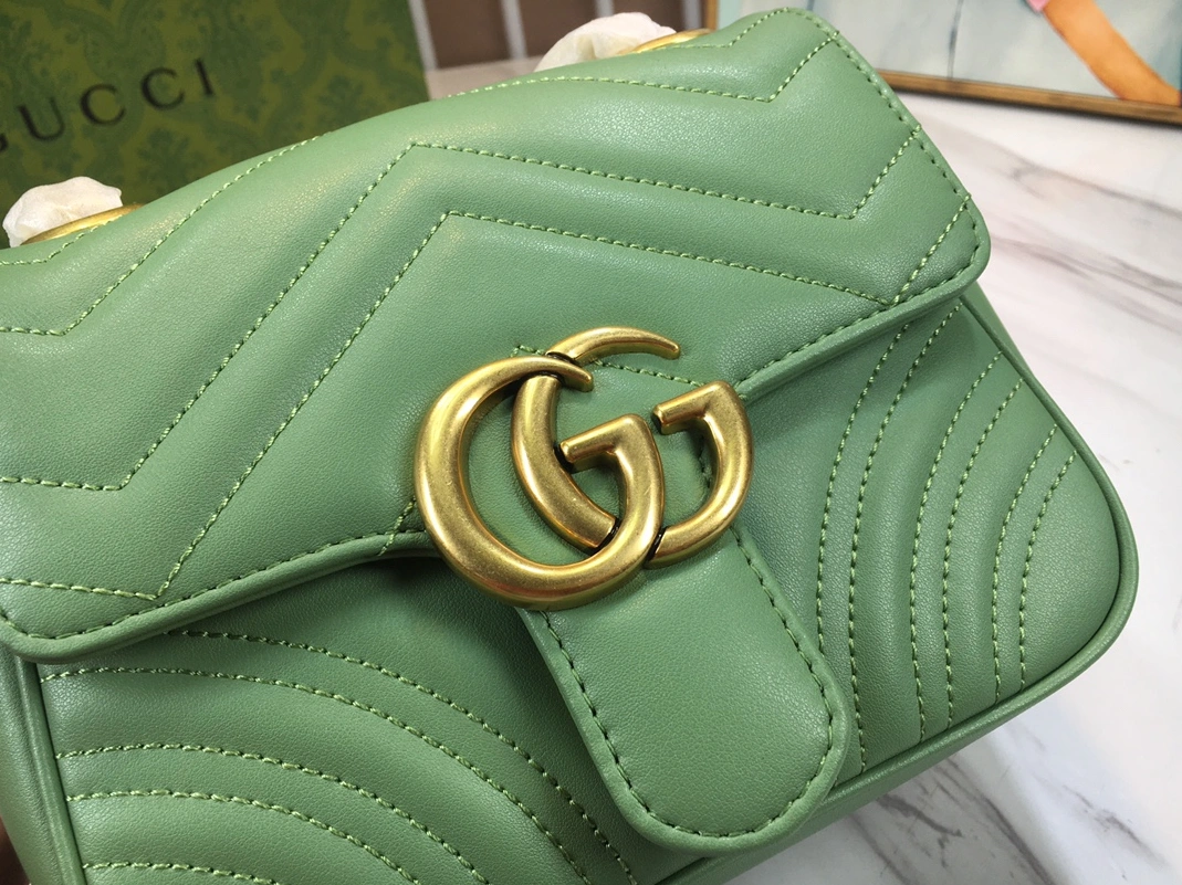 Gucci AAA Quality Messenger Bags For Women WellDesigned 8553
