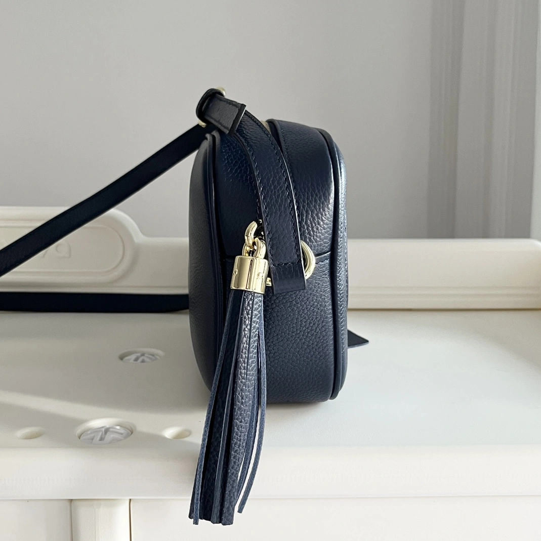Gucci AAA Quality Messenger Bags Lightweight 6959