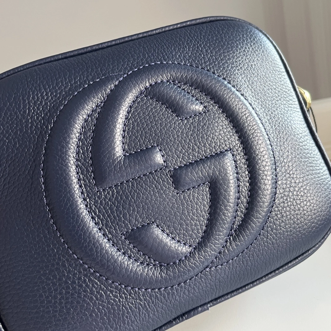 Gucci AAA Quality Messenger Bags Lightweight 6959