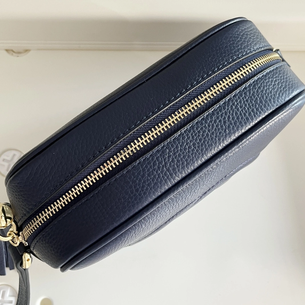Gucci AAA Quality Messenger Bags Lightweight 6959
