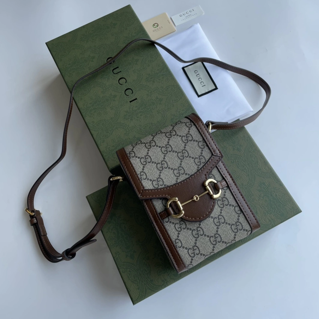 Gucci AAA Quality Messenger Bags Popular 5815