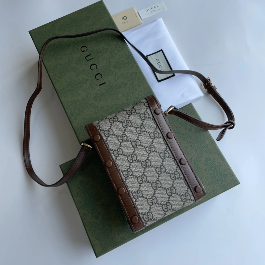 Gucci AAA Quality Messenger Bags Popular 5815