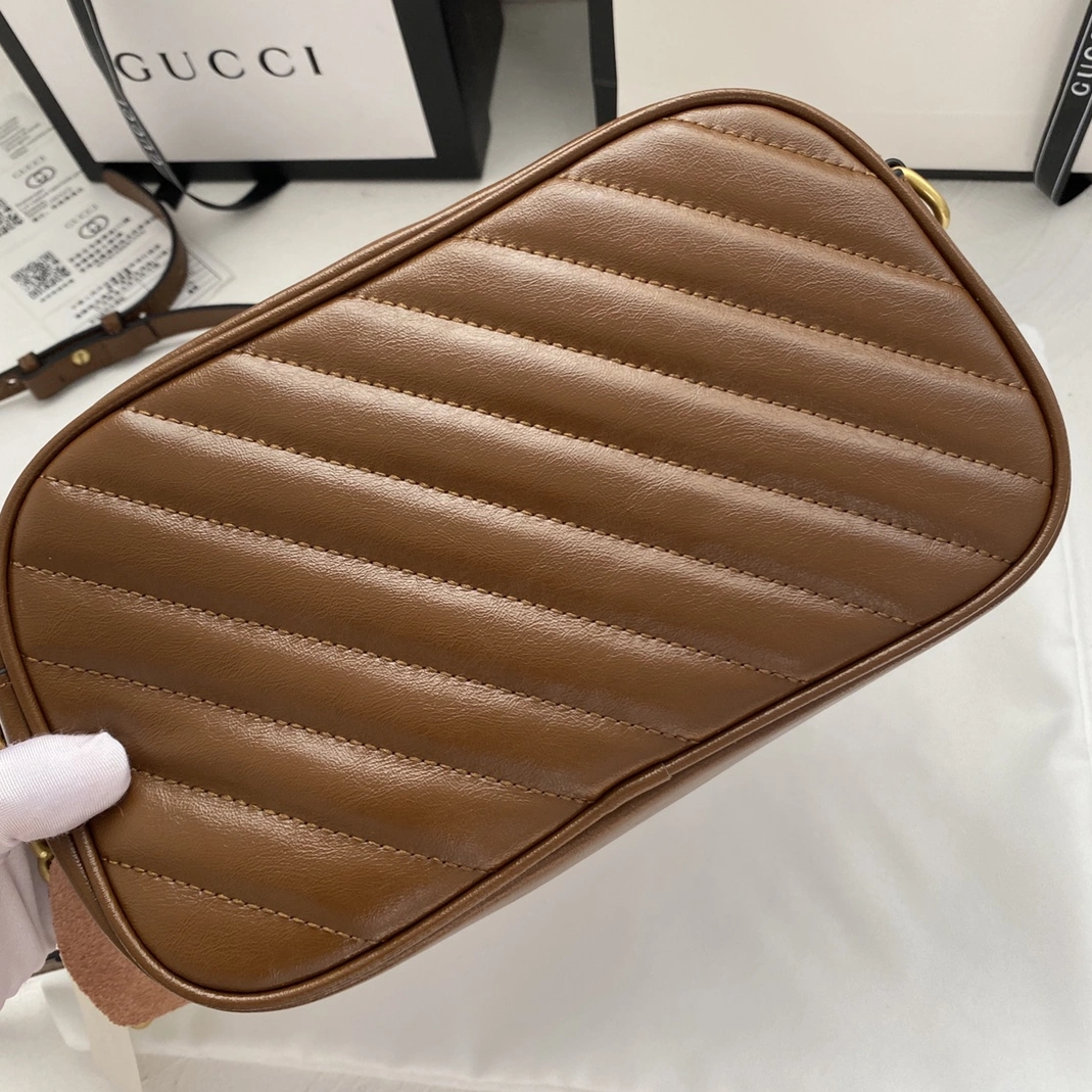 Gucci AAA Quality Messenger Bags Resilient 3104