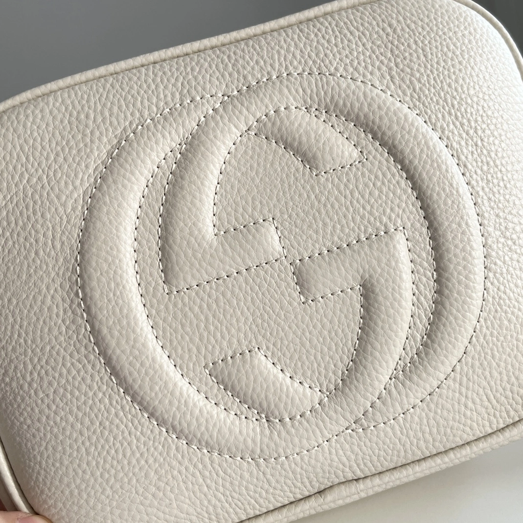 Gucci AAA Quality Messenger Bags SmartChoice 9420