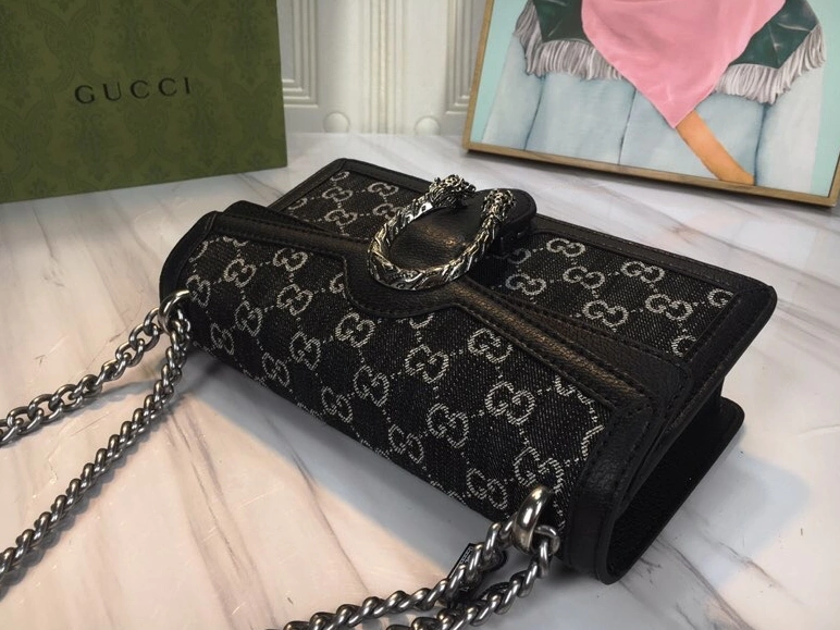Gucci AAA Quality Messenger Bags Stylish 4299