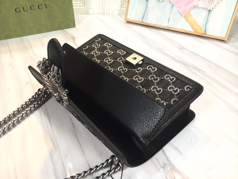 Gucci AAA Quality Messenger Bags Stylish 4299