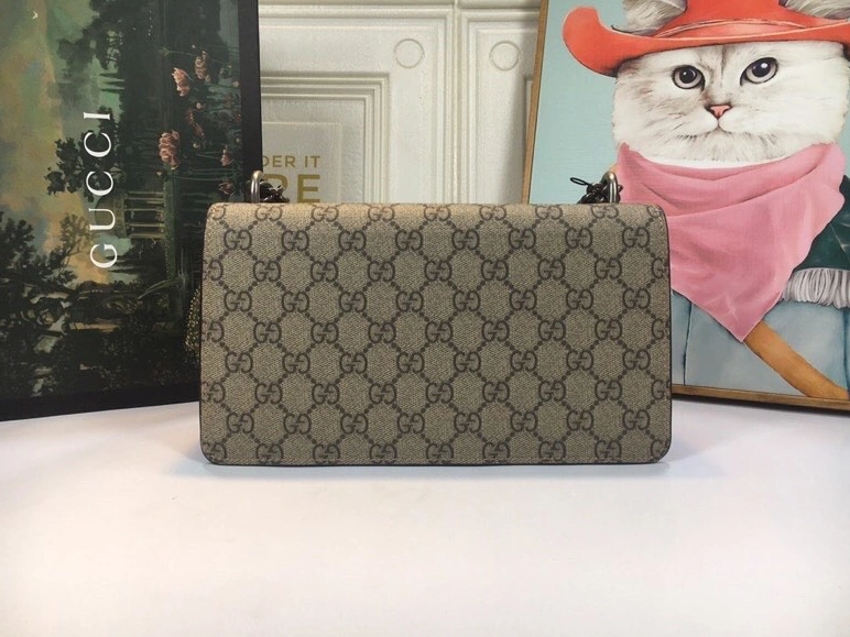 Gucci AAA Quality Messenger Bags Trendy 219