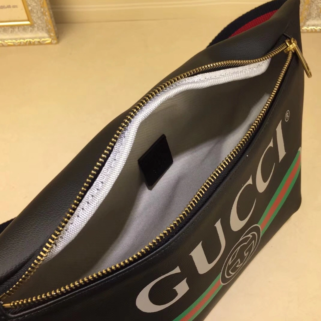 Gucci AAA Quality Pockets For Women Classic 3324