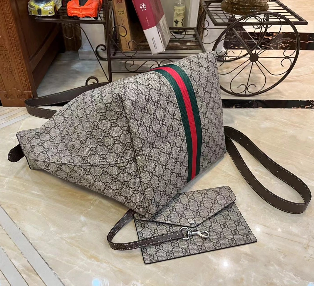 Gucci AAA Quality Shoulder Bags For Women AllSeason 8567