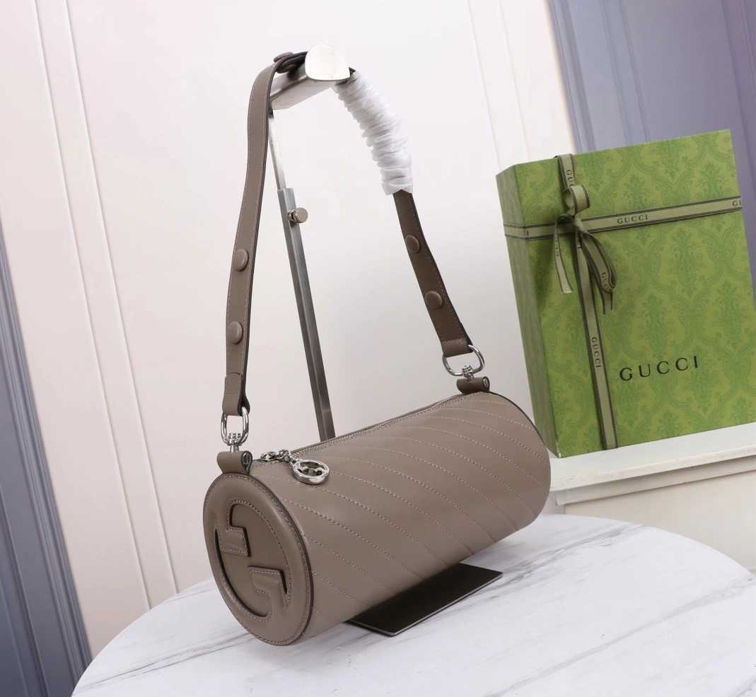 Gucci AAA Quality Shoulder Bags For Women Bold 1525