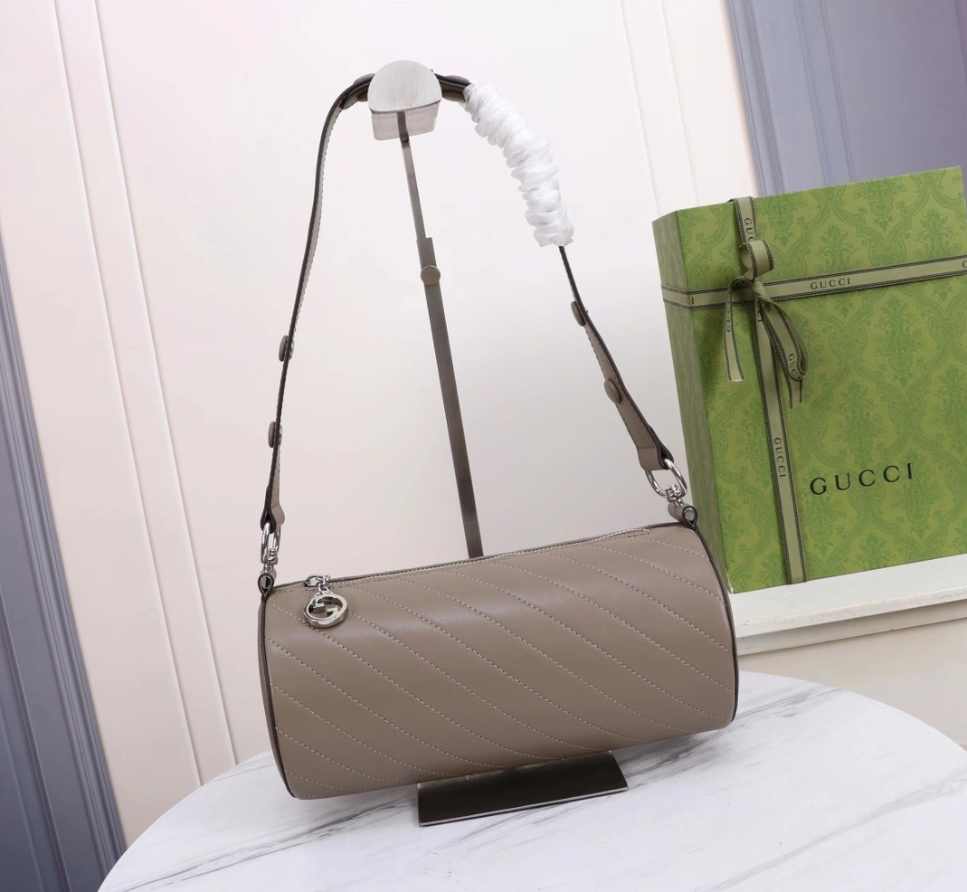 Gucci AAA Quality Shoulder Bags For Women Bold 1525
