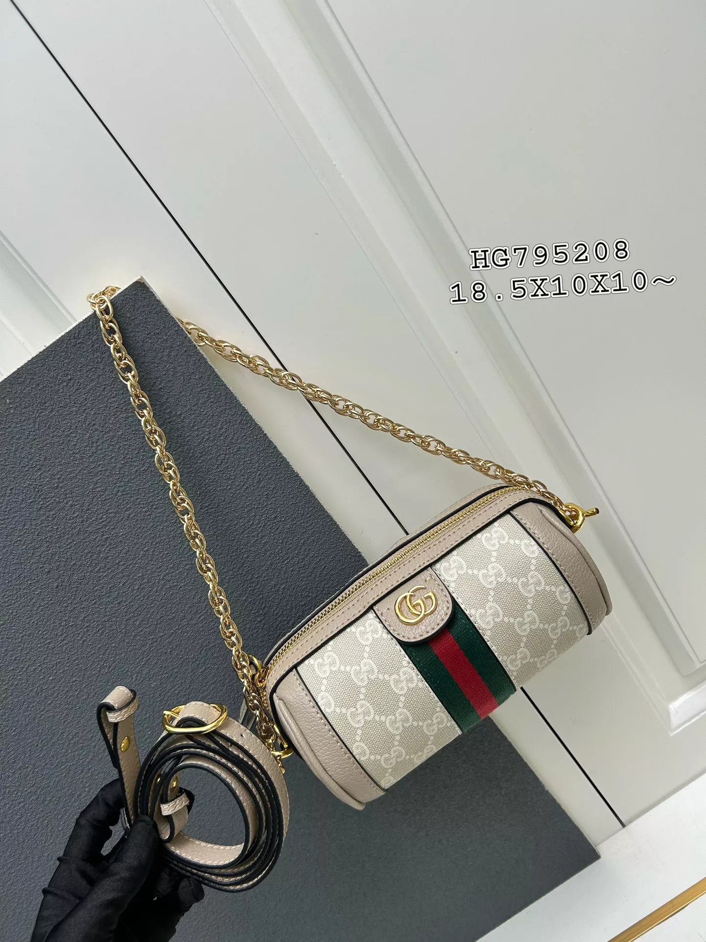 Gucci AAA Quality Shoulder Bags For Women Bold 3626