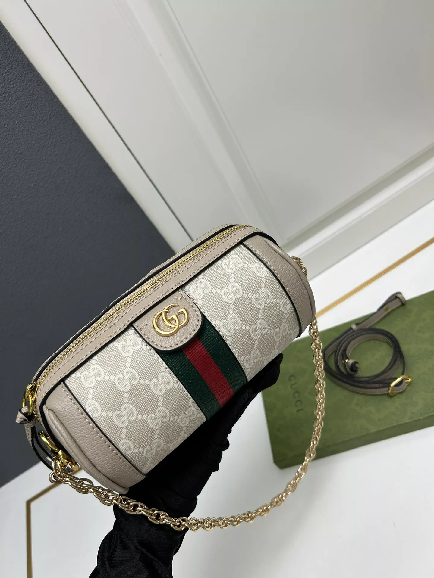 Gucci AAA Quality Shoulder Bags For Women Bold 3626