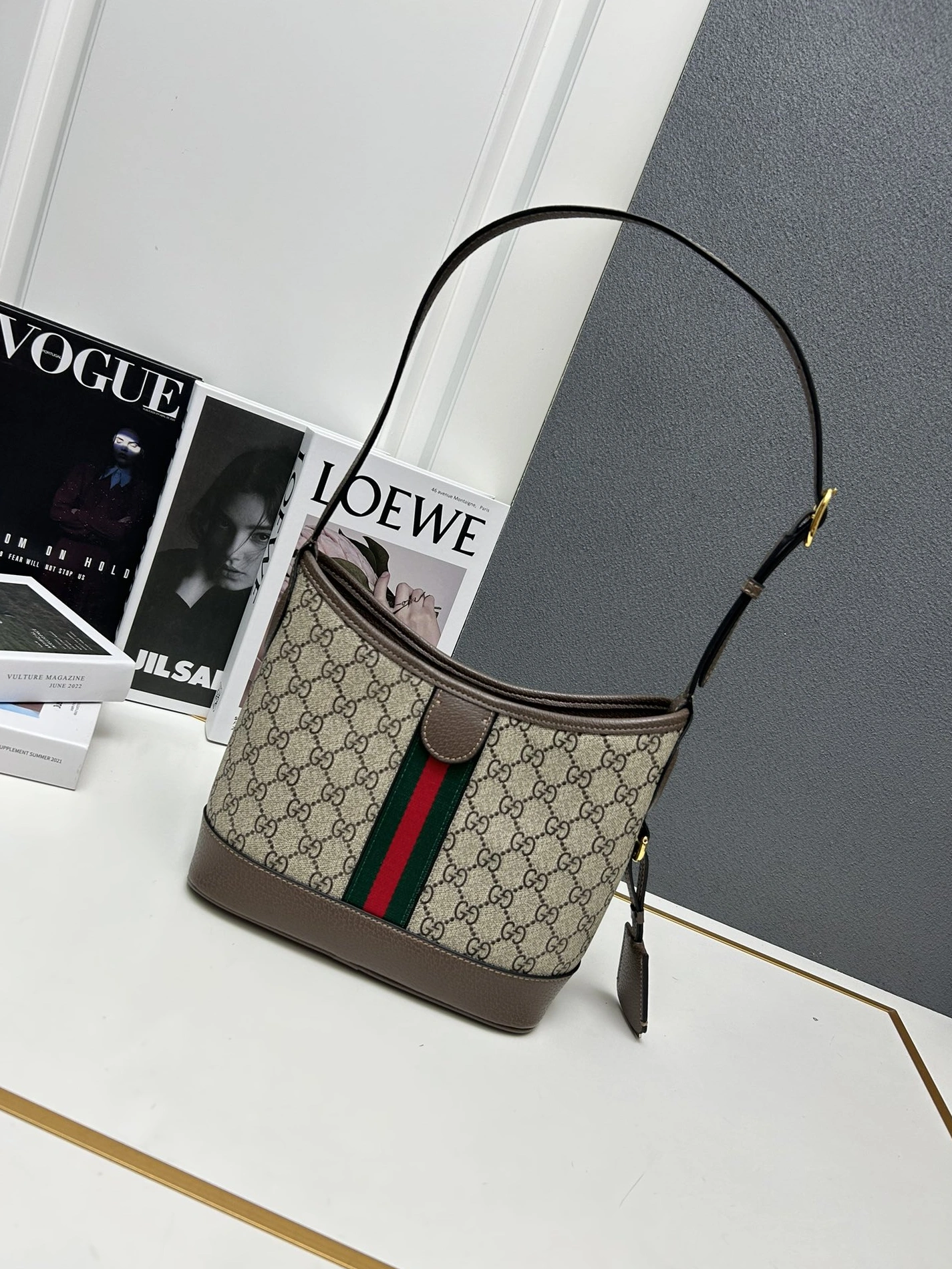 Gucci AAA Quality Shoulder Bags For Women Breathable 2798