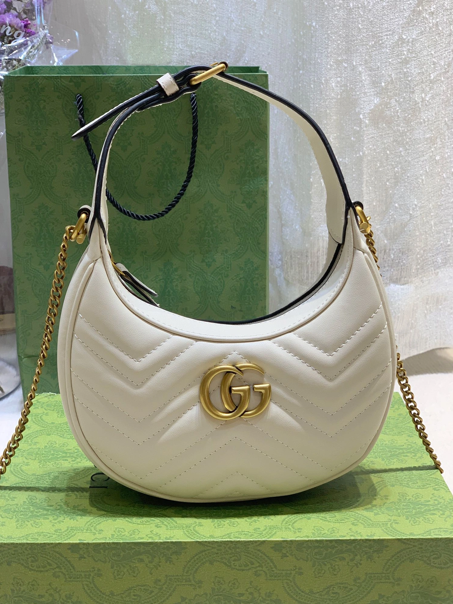 Gucci AAA Quality Shoulder Bags For Women Comfortable 4927