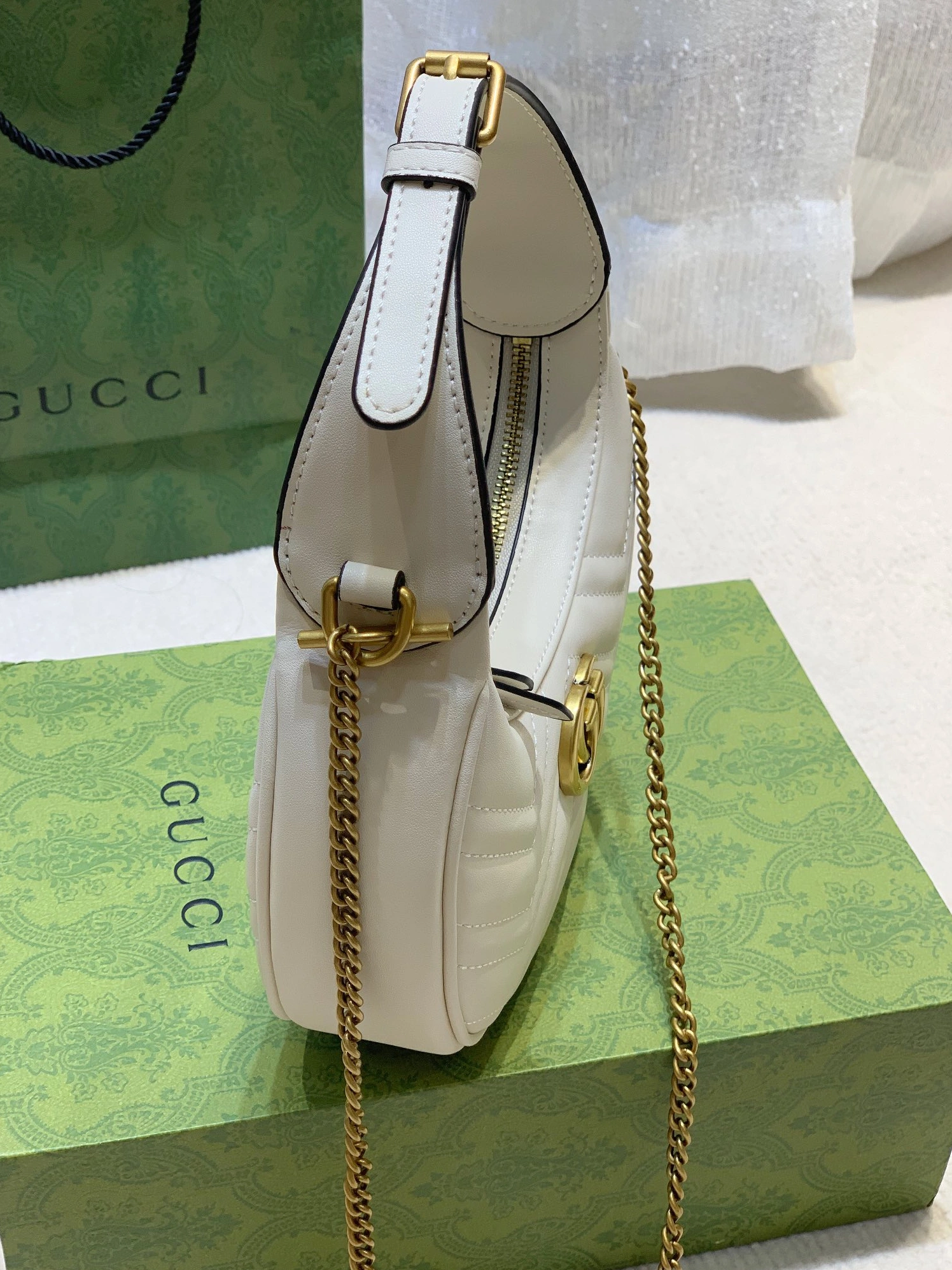Gucci AAA Quality Shoulder Bags For Women Comfortable 4927