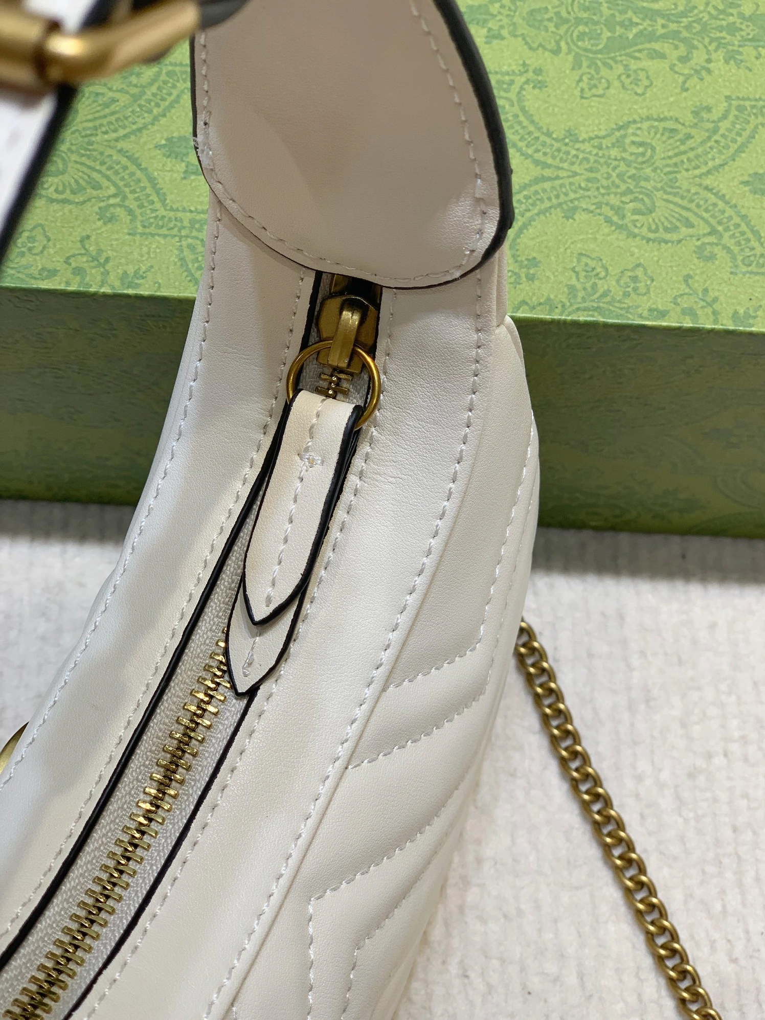 Gucci AAA Quality Shoulder Bags For Women Comfortable 4927
