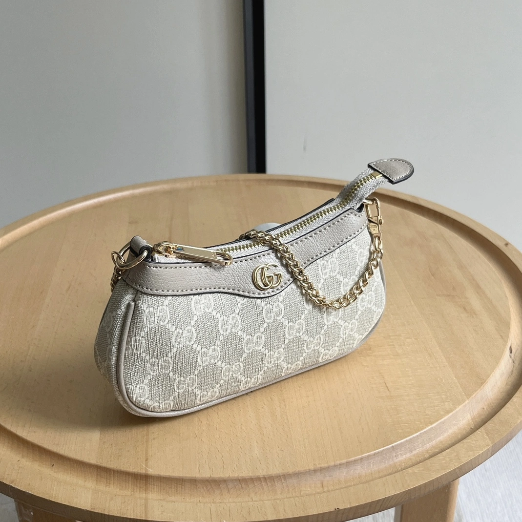 Gucci AAA Quality Shoulder Bags For Women Comfortable 919