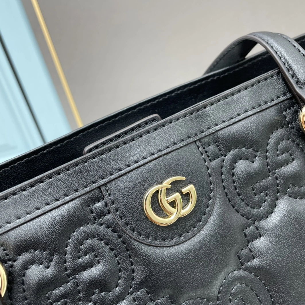 Gucci AAA Quality Shoulder Bags For Women Compact 9401