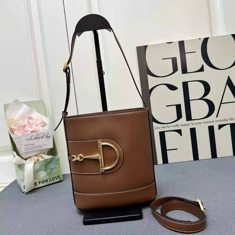 Gucci AAA Quality Shoulder Bags For Women DailyWear 3466
