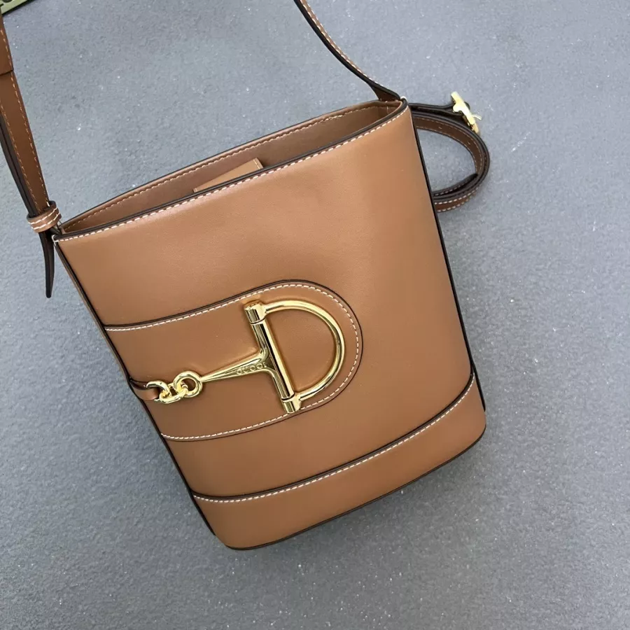 Gucci AAA Quality Shoulder Bags For Women DailyWear 3466