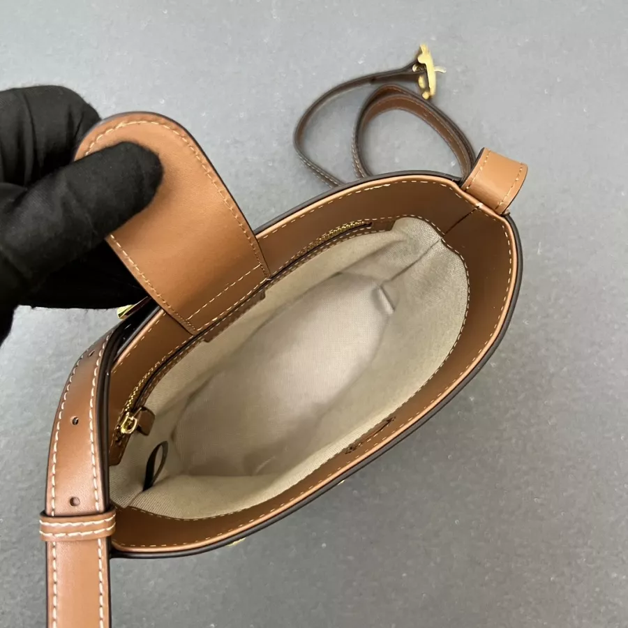 Gucci AAA Quality Shoulder Bags For Women DailyWear 3466