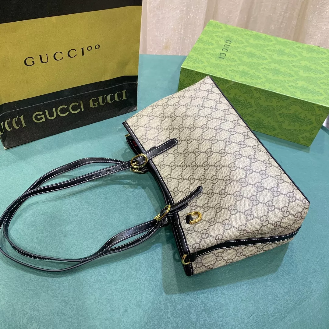 Gucci AAA Quality Shoulder Bags For Women Durable 8592