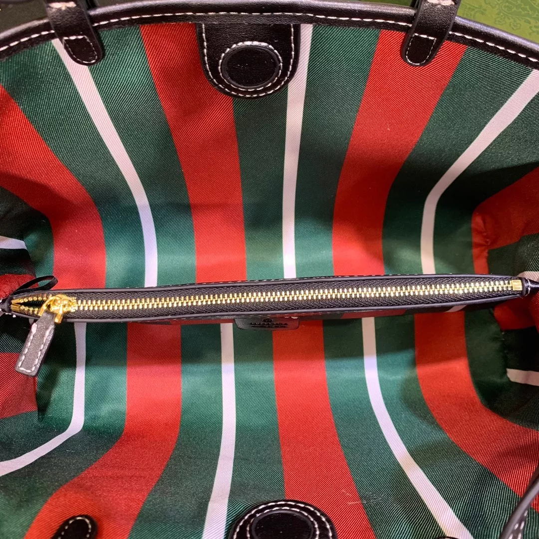 Gucci AAA Quality Shoulder Bags For Women Durable 8592
