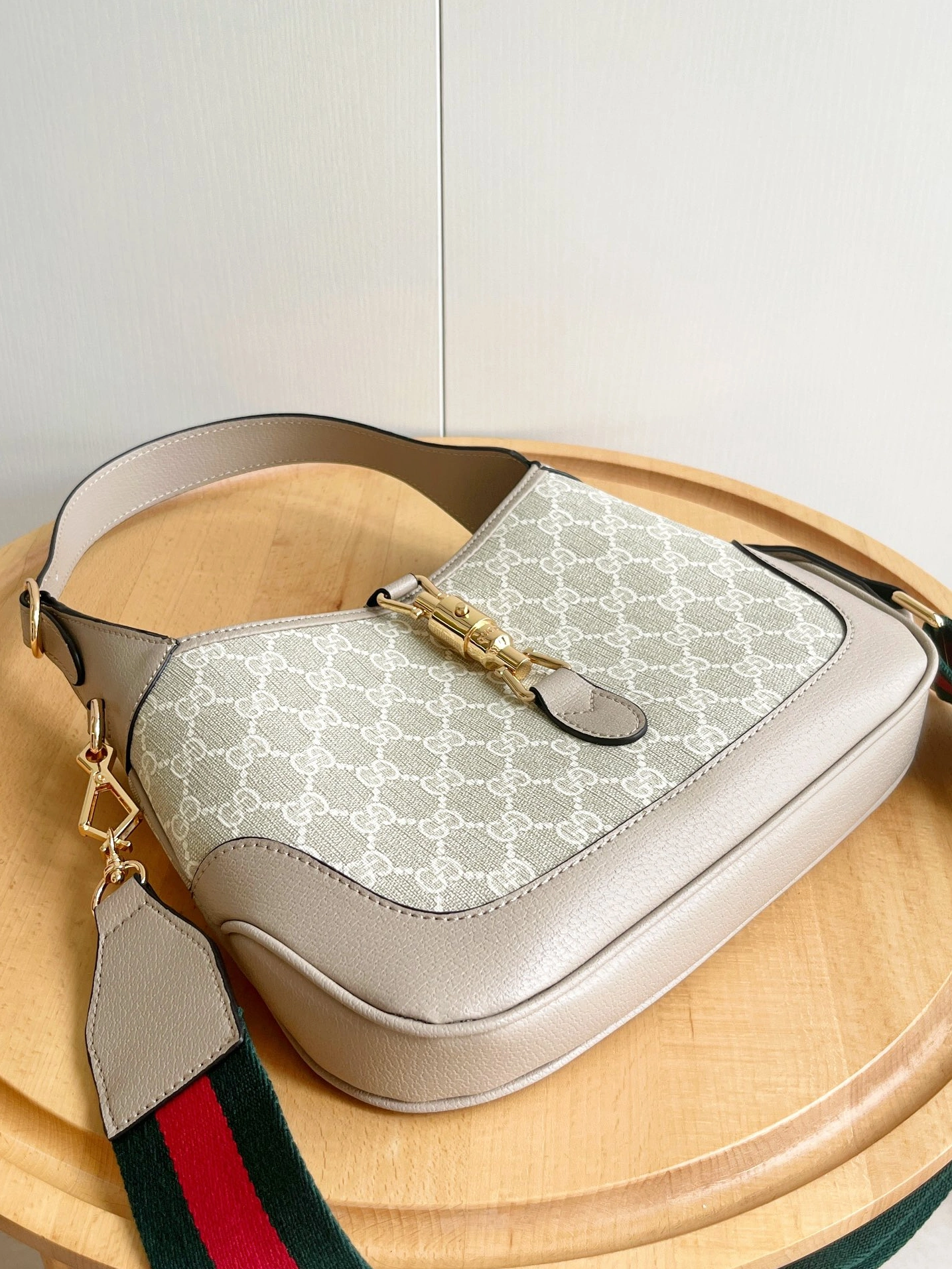Gucci AAA Quality Shoulder Bags For Women EasyMatch 3175