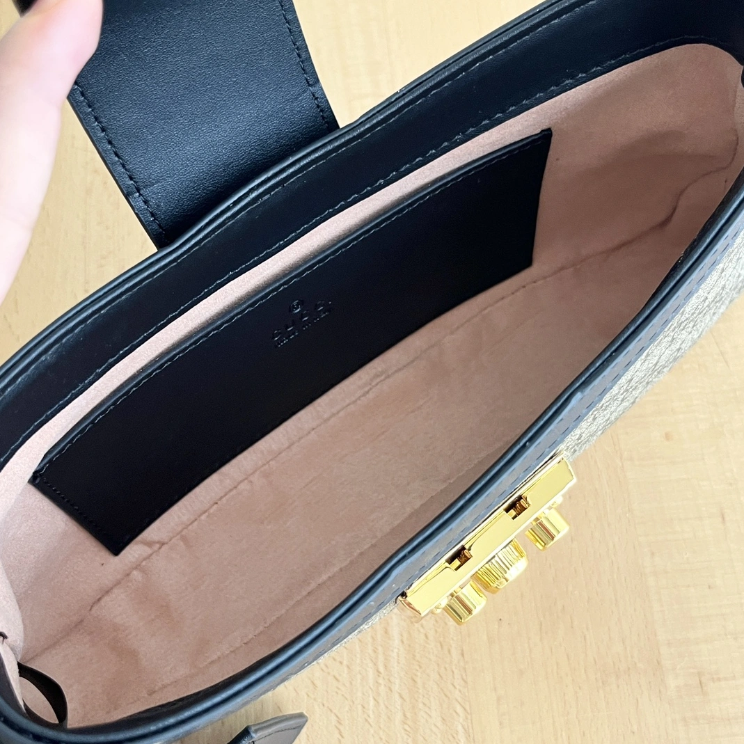 Gucci AAA Quality Shoulder Bags For Women Fashionable 5642