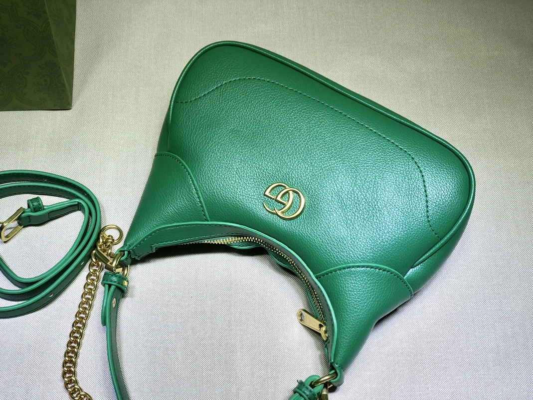 Gucci AAA Quality Shoulder Bags For Women GoodFit 9949