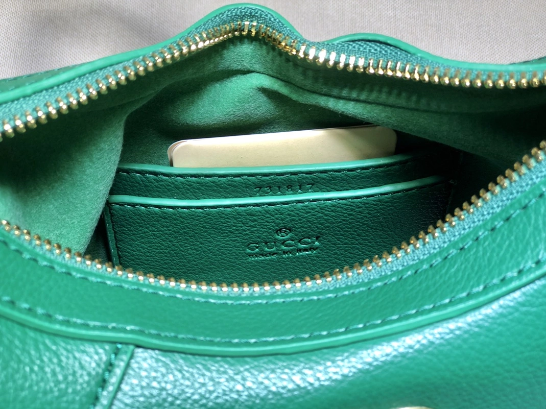 Gucci AAA Quality Shoulder Bags For Women GoodFit 9949