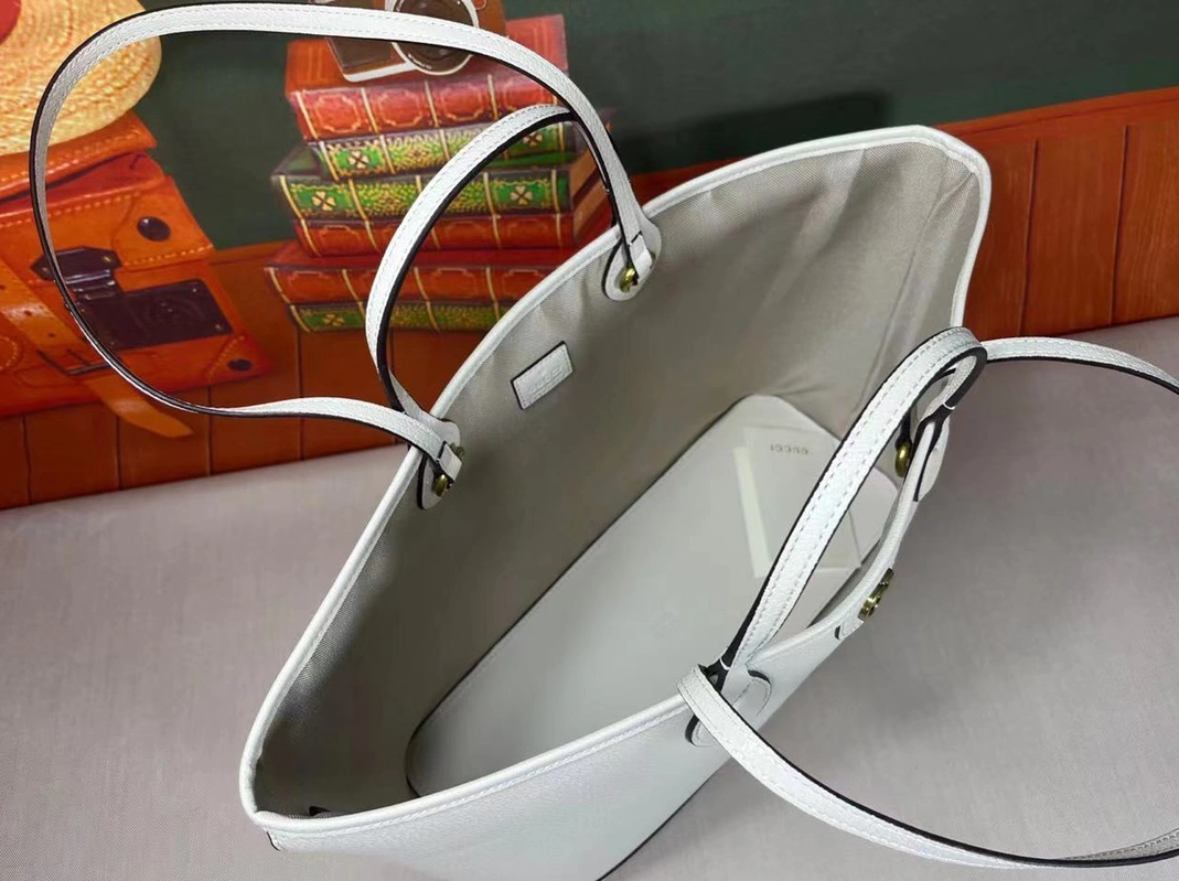 Gucci AAA Quality Shoulder Bags For Women Lightweight 7509
