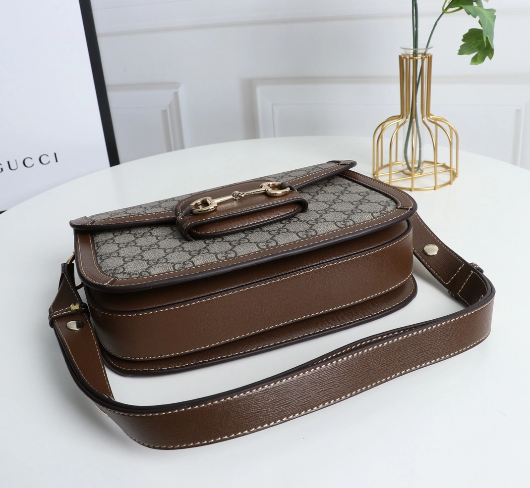 Gucci AAA Quality Shoulder Bags For Women Lightweight 8177