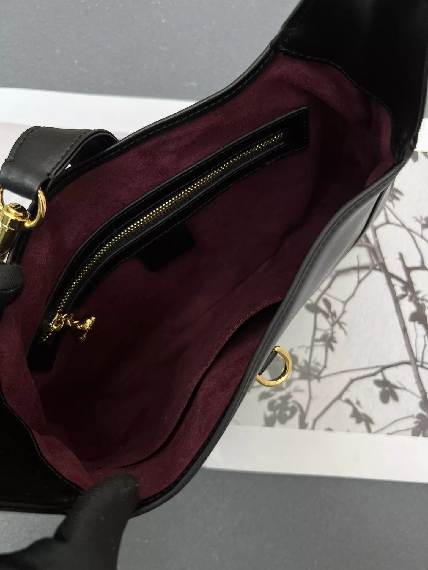 Gucci AAA Quality Shoulder Bags For Women Practical 8846