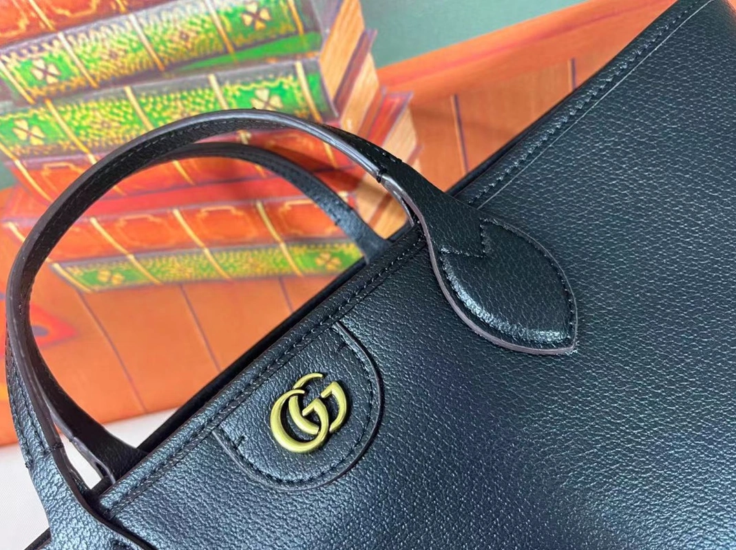 Gucci AAA Quality Shoulder Bags For Women Reliable 2181