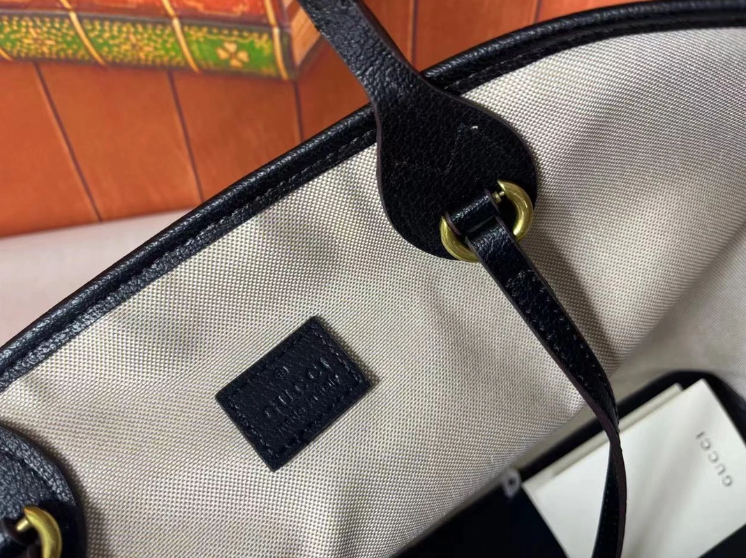 Gucci AAA Quality Shoulder Bags For Women Reliable 2181