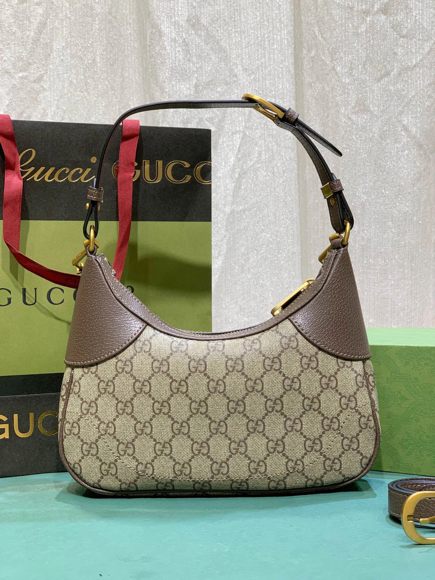 Gucci AAA Quality Shoulder Bags For Women Reliable 5882