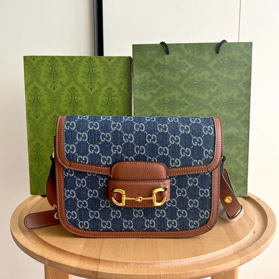 Gucci AAA Quality Shoulder Bags For Women Resilient 2439