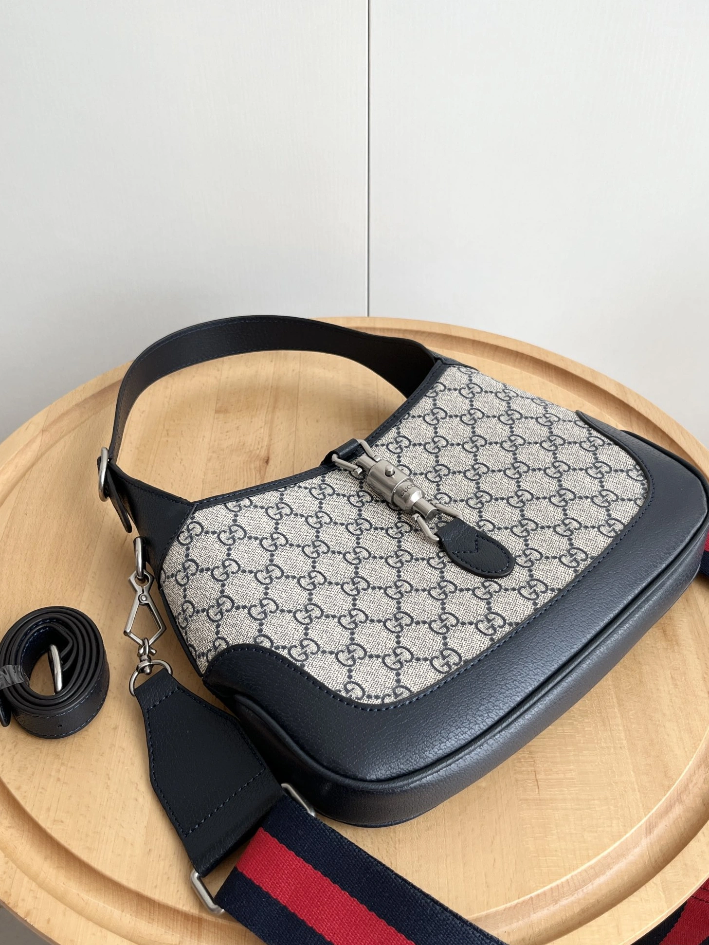 Gucci AAA Quality Shoulder Bags For Women Resilient 4435