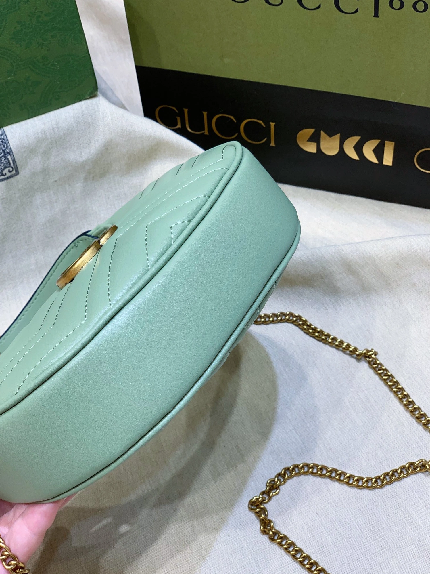Gucci AAA Quality Shoulder Bags For Women Resilient 5063