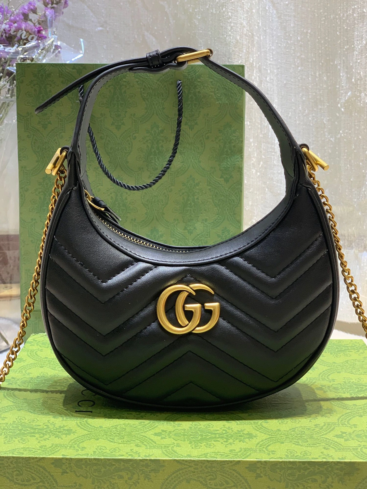 Gucci AAA Quality Shoulder Bags For Women Soft 4404