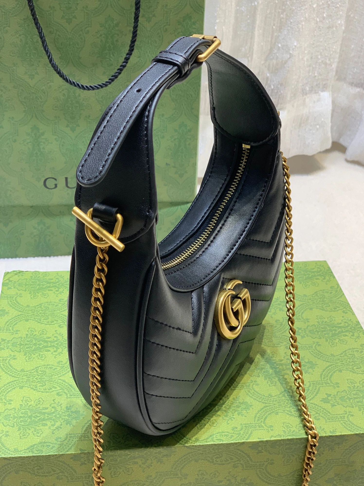 Gucci AAA Quality Shoulder Bags For Women Soft 4404