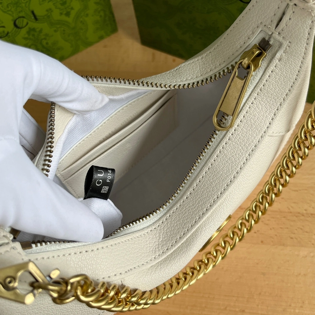 Gucci AAA Quality Shoulder Bags For Women Soft 6638