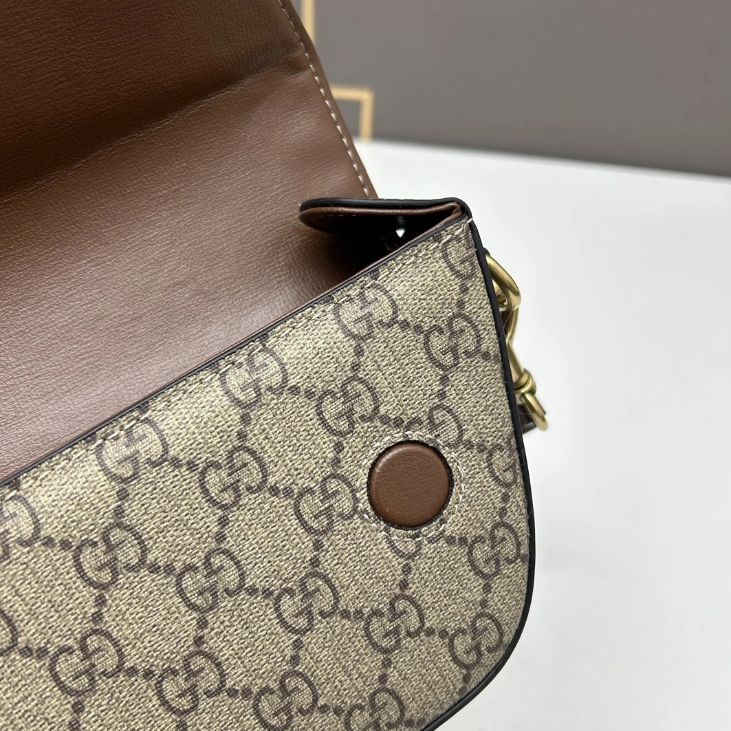 Gucci AAA Quality Shoulder Bags For Women Sophisticated 4046