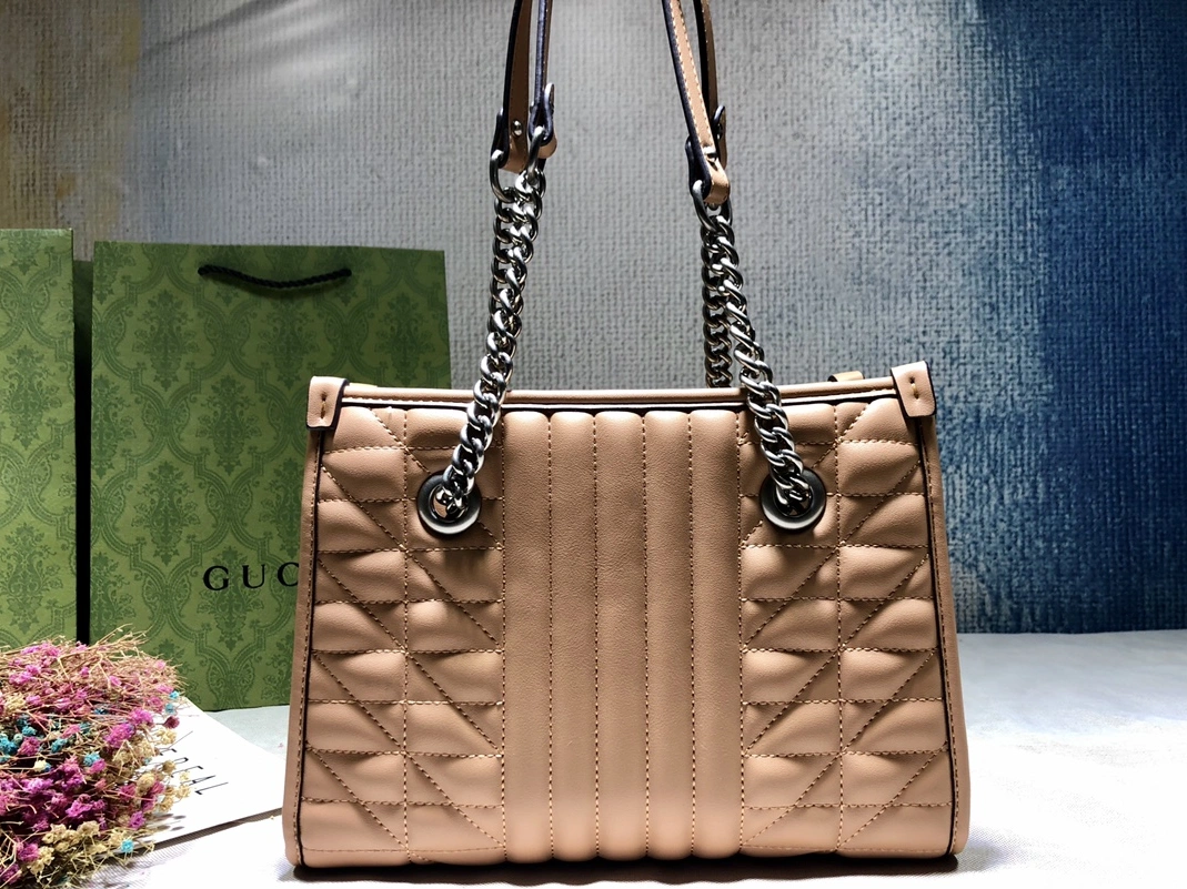 Gucci AAA Quality Shoulder Bags For Women Trendy 5358